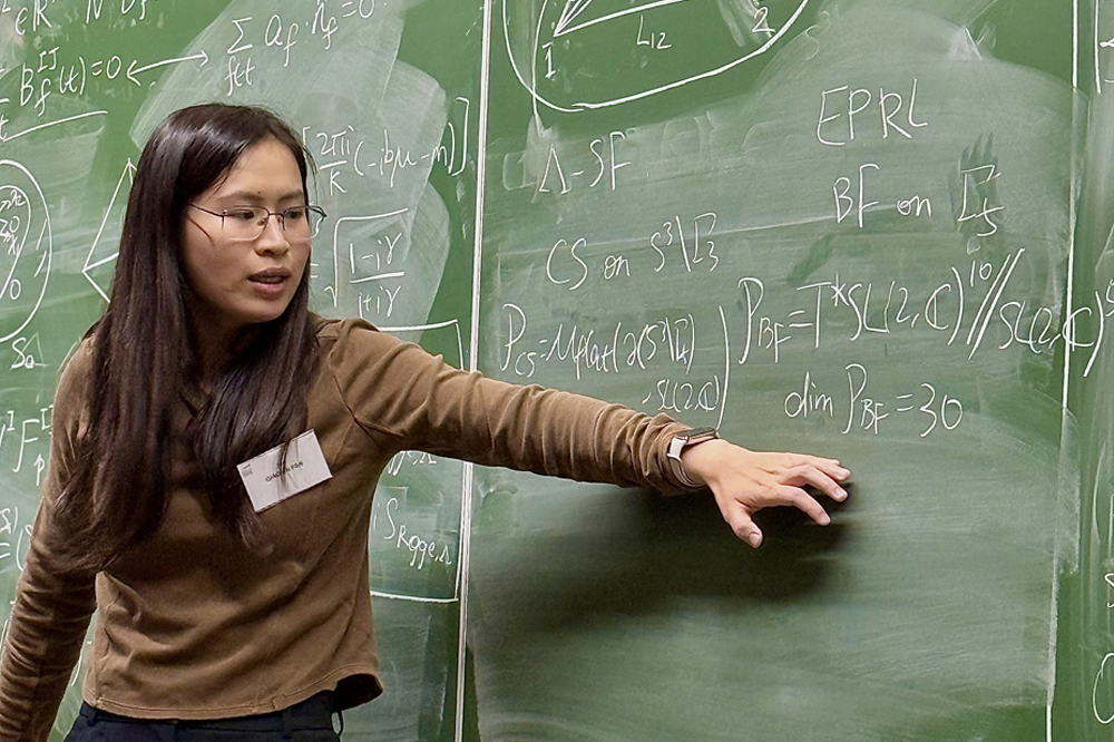 Jumpstart Postdoc Qiaoyin Pan, Ph.D., Invited Lecturer at Internationally Acclaimed Les Houches Summer School